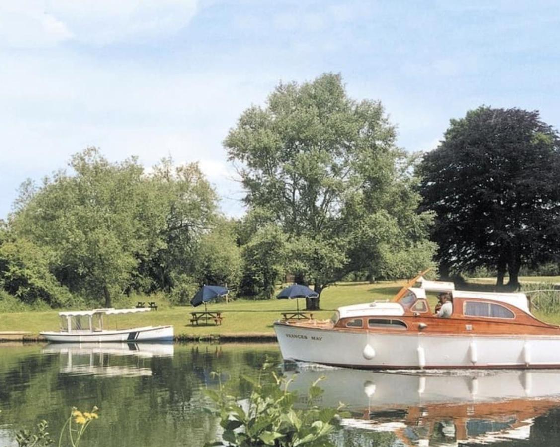Dinckley Court Boutique Riverside Rooms Abingdon-on-Thames Exterior foto